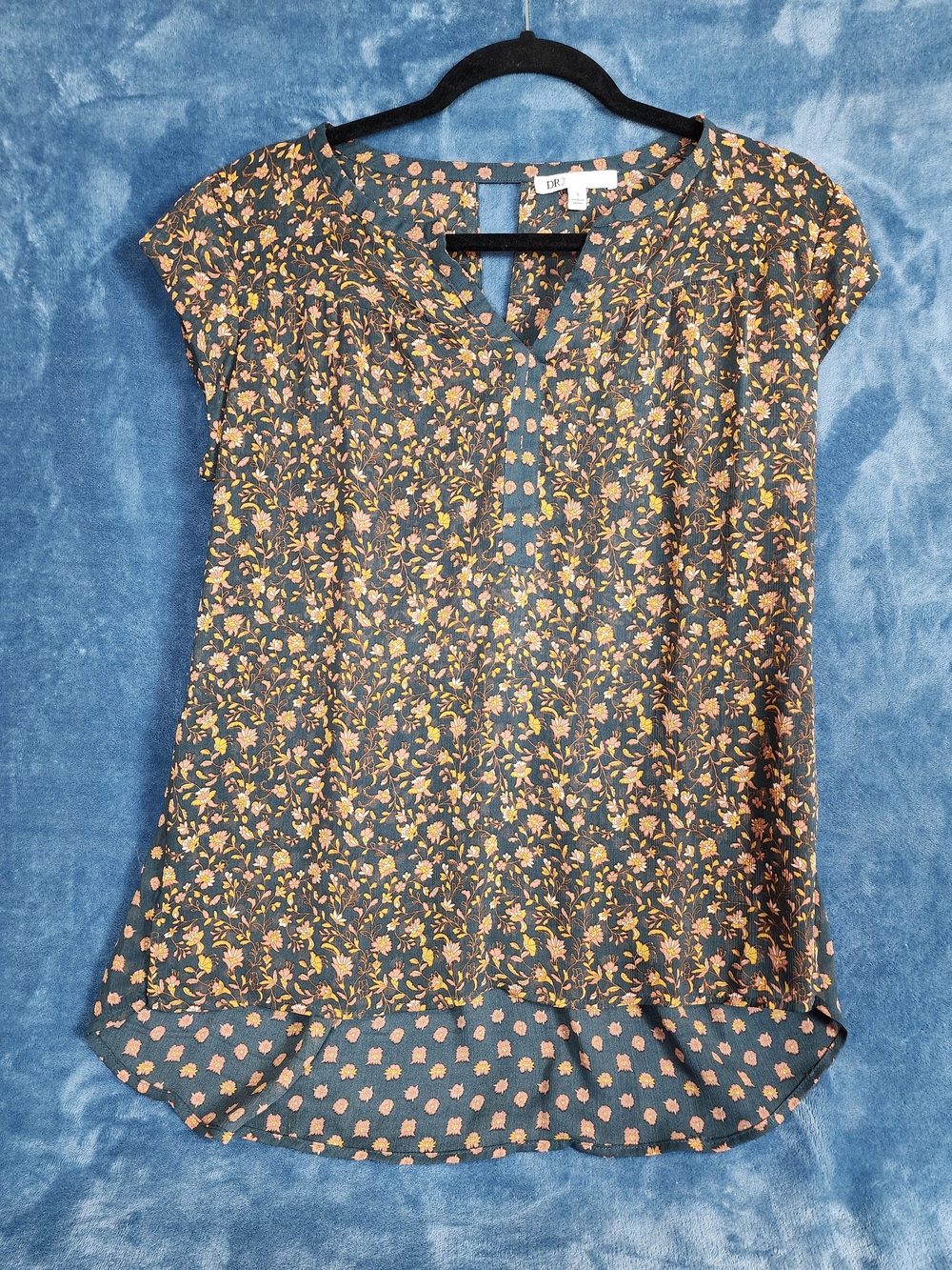 DR2 Teal Floral Short-Sleeve Henley Blouse with Peach Flowers